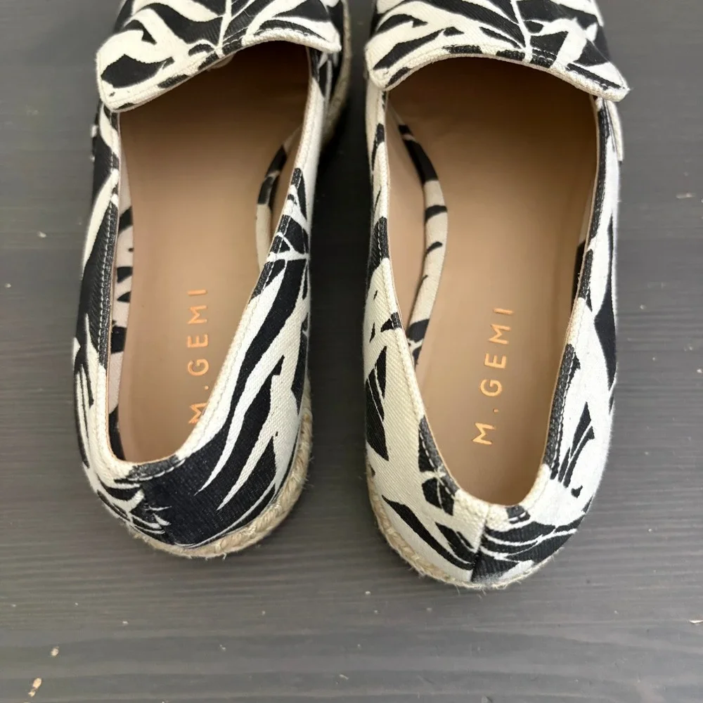 M.Gemi Espadrilles Agio 39.5 Black White Tropical Floral Print Slip On Loafers